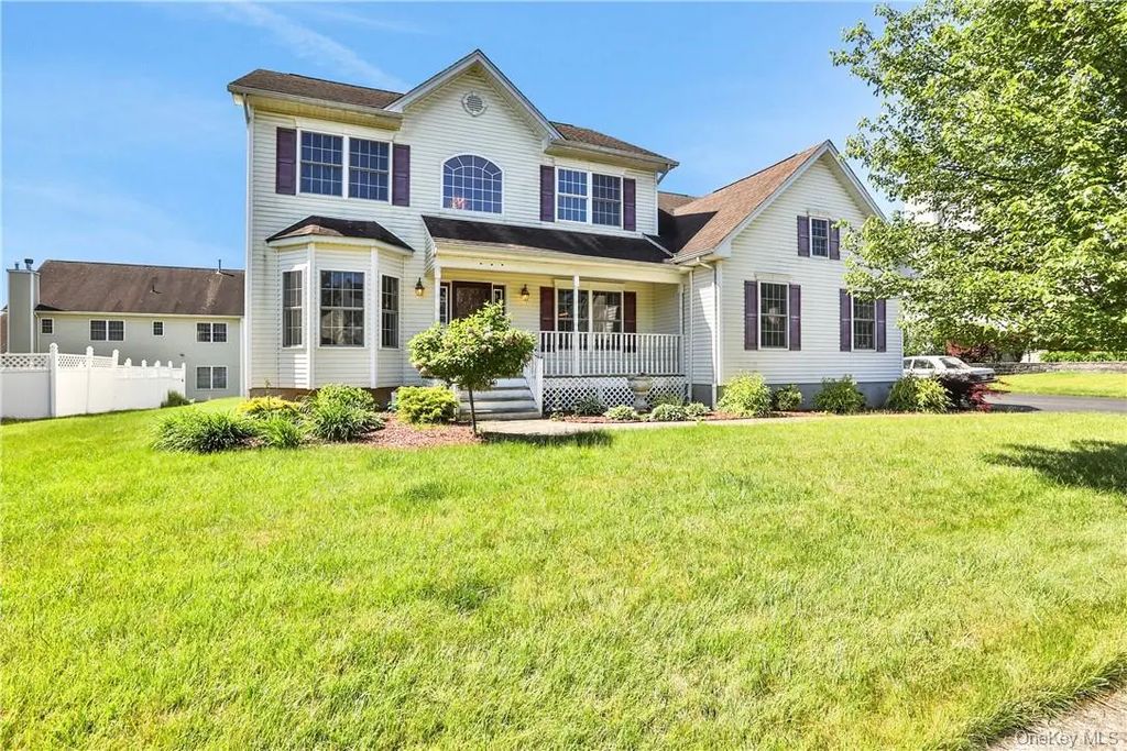 2719 Colonial Drive, New Windsor