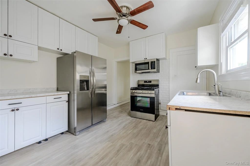 18 Watkins Street Unit 2, Lynbrook