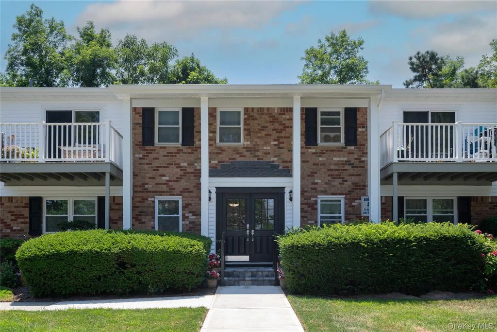 260 Waverly Avenue # 67, Patchogue