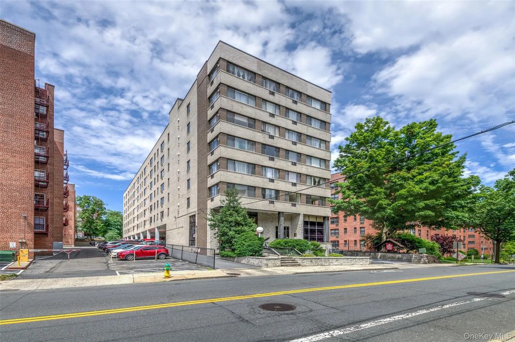 7 Lake Street # 3-c, White Plains