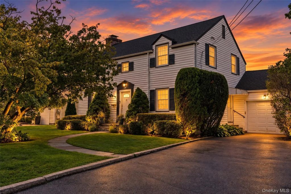 136 Wilmot Circle, Scarsdale