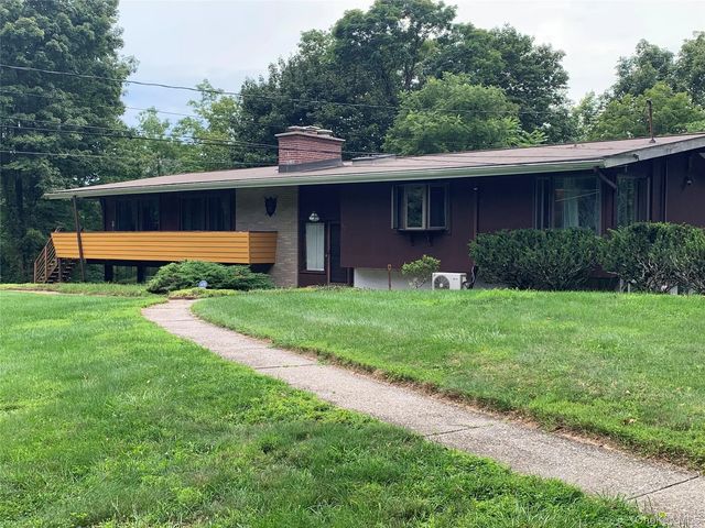 58 Ireland Drive, Poughkeepsie