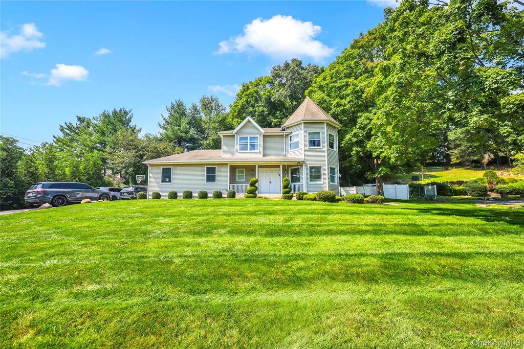 169 S Pascack Road, Nanuet