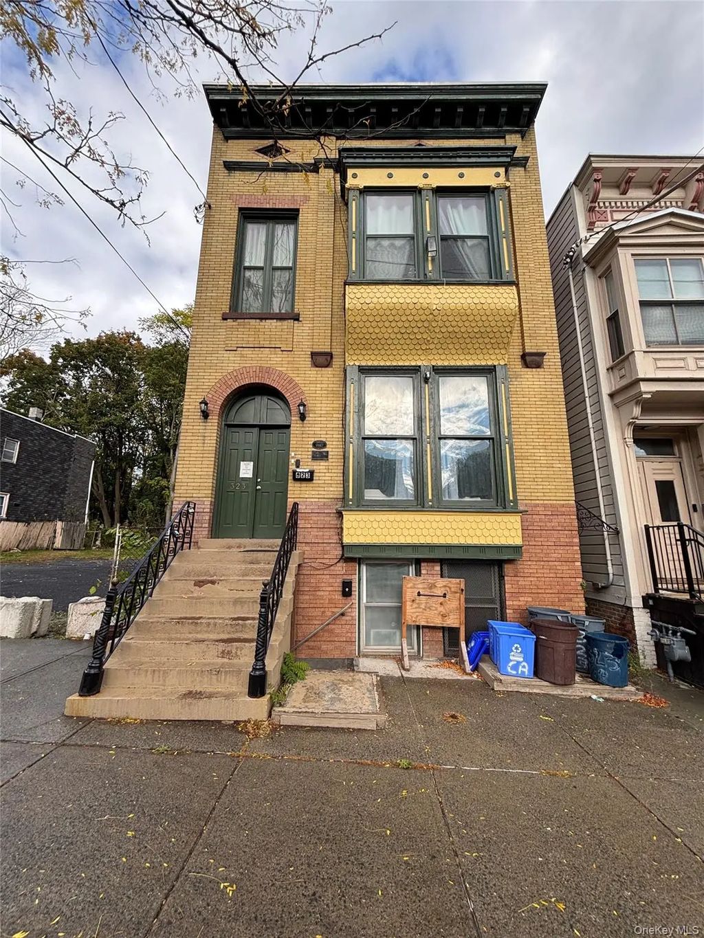 323 Clinton Avenue, Call Listing Agent