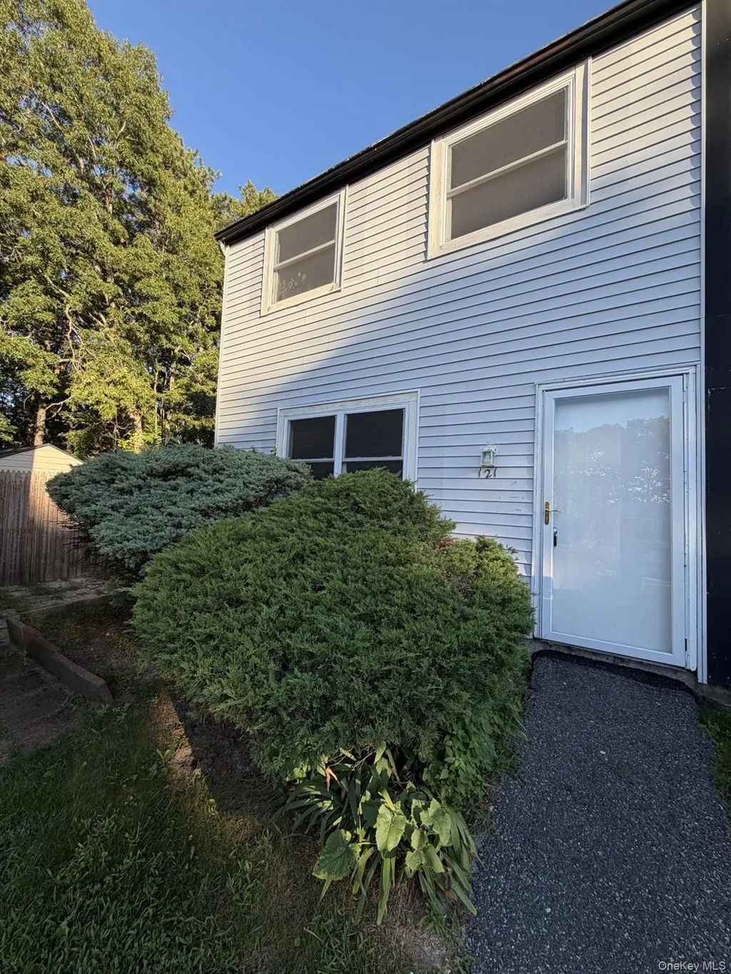 121 Hill Spur, Calverton