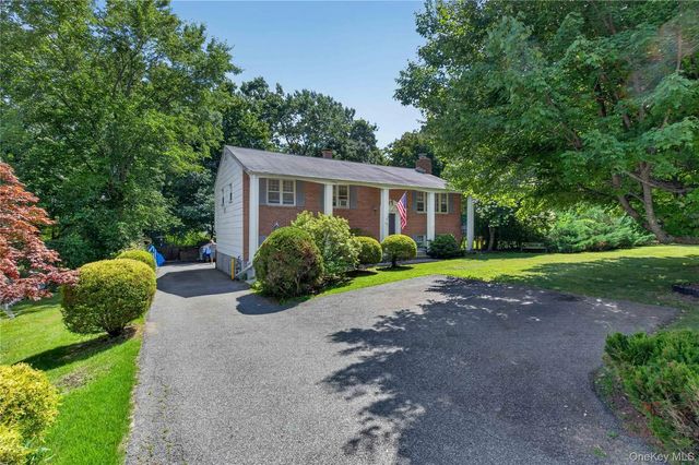 23 Alden Road, Monroe