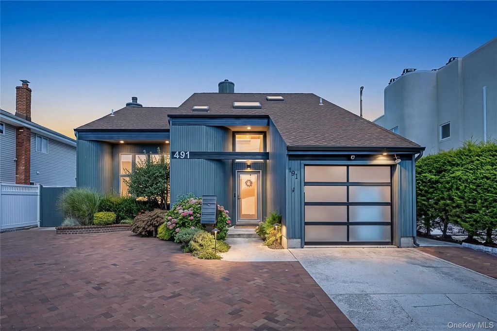 491 E Bay Drive, Long Beach