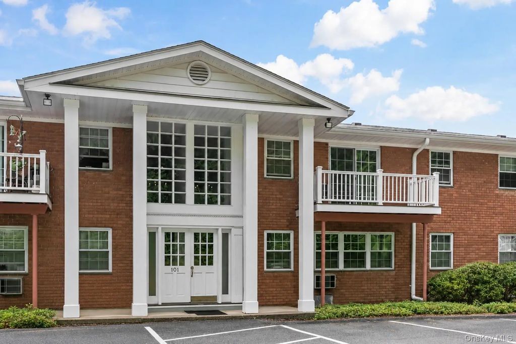 101 Nottingham Road # E, Bedford Hills