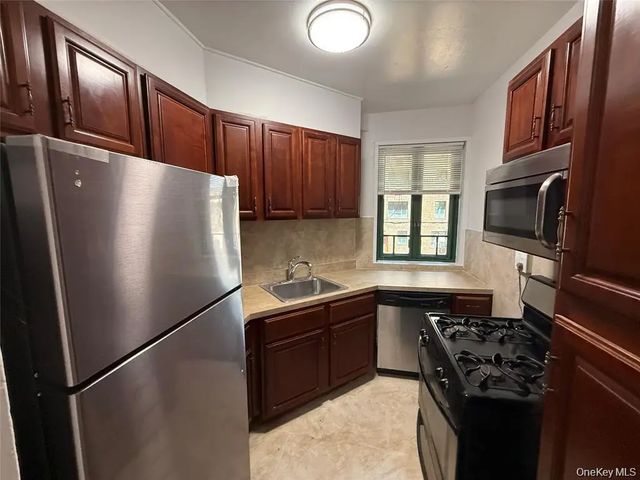 Photo of Listing #1043822