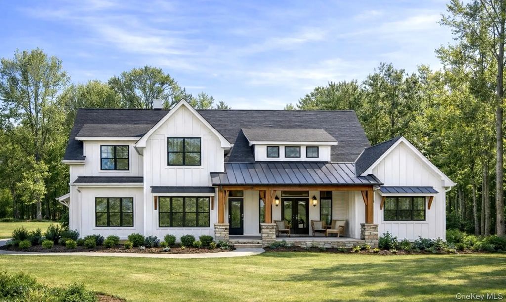 32 Breezeway Lane, Goshen
