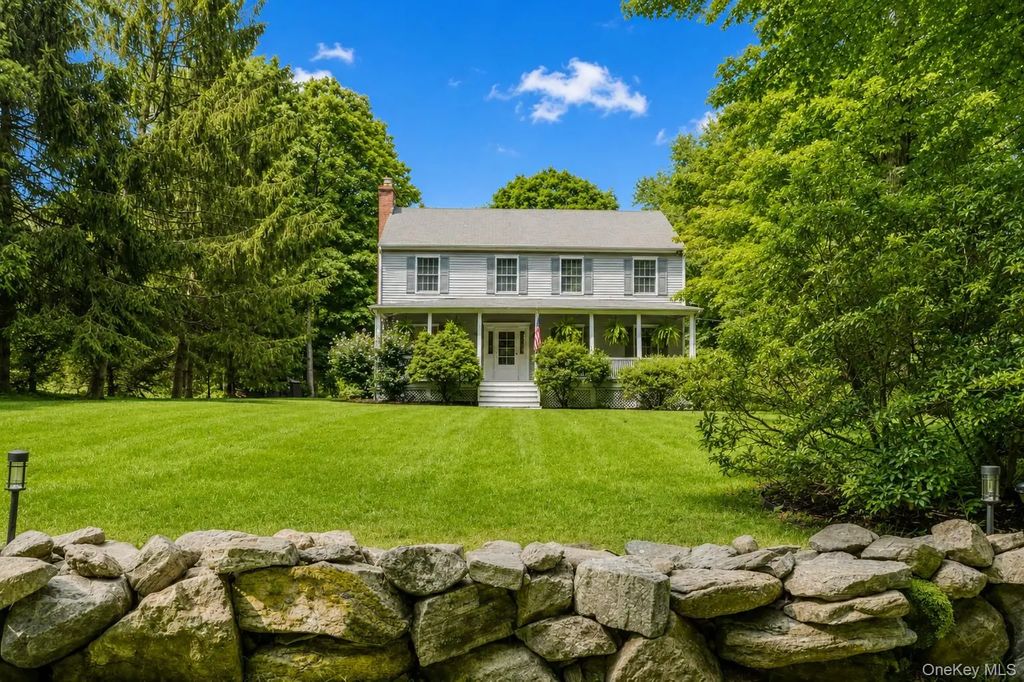 232 Hunt Lane, North Salem