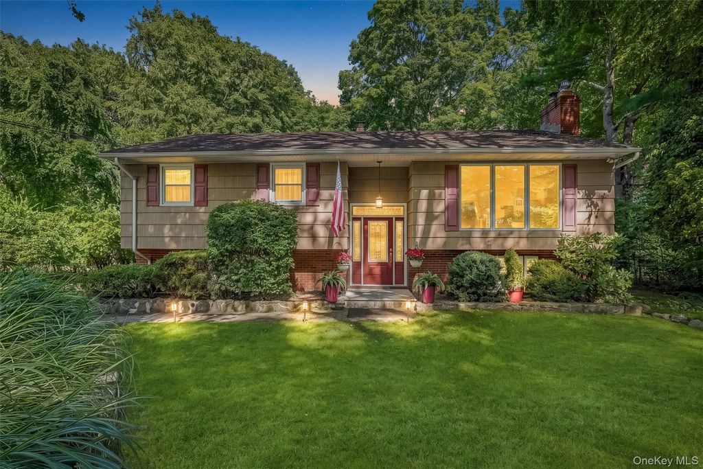 18 Fieldstone Lane, Cortlandt Manor