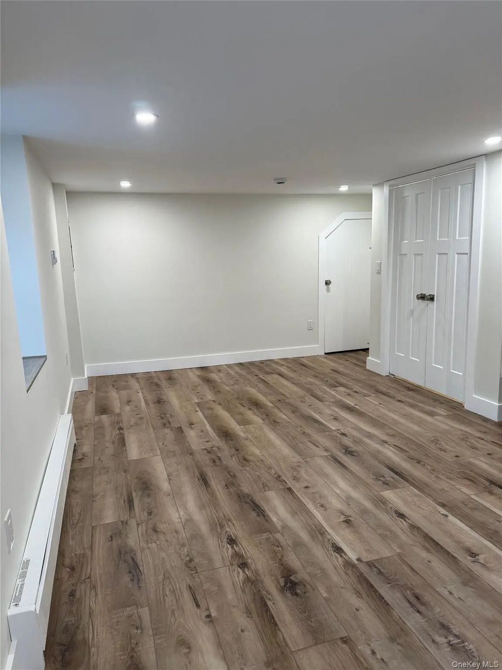 32 Ketchum Road # Bsmt, Warwick