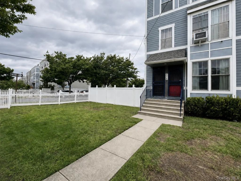 42-16 Rockaway Beach Boulevard # 1st Fl, Far Rockaway