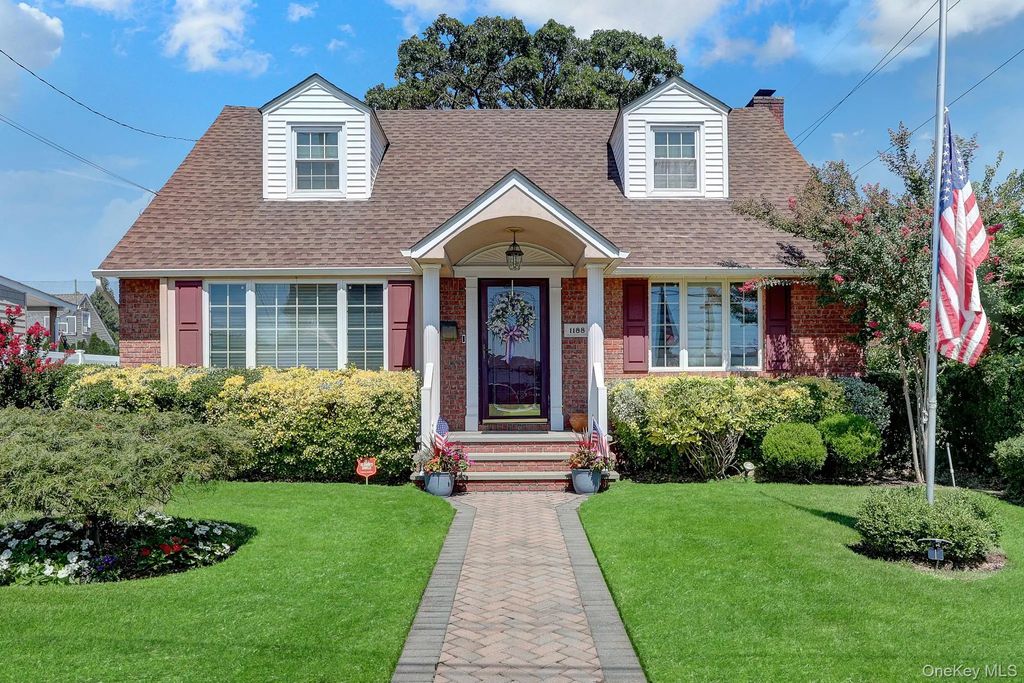 1188 New York Avenue, Franklin Square