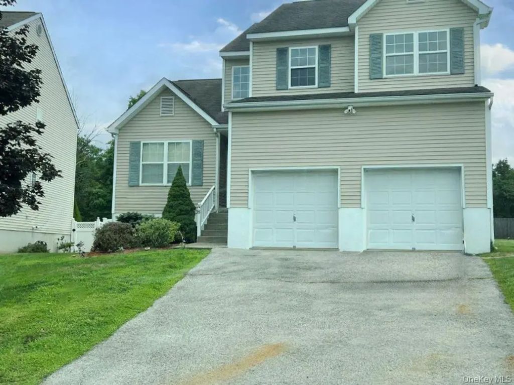 46 Alexander Drive, Washingtonville