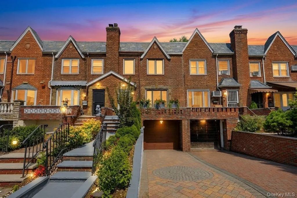 6339 77th Place, Middle Village