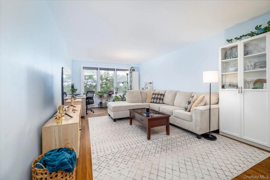 1 E Broadway # 3c, Long Beach