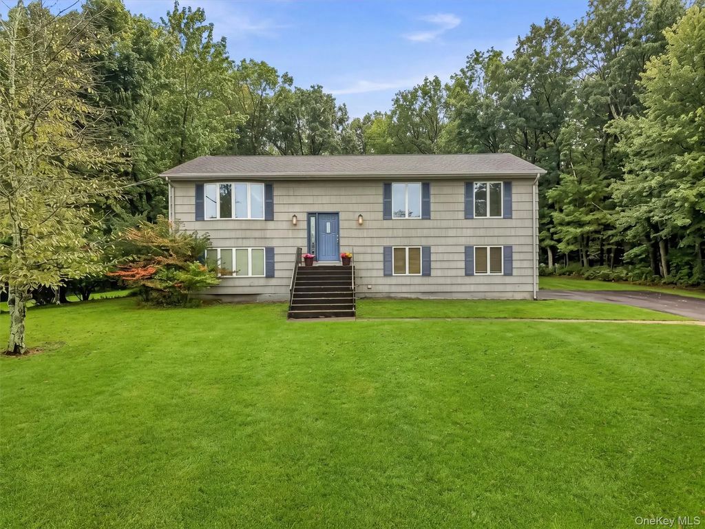20 Amy Todt Drive, Monroe