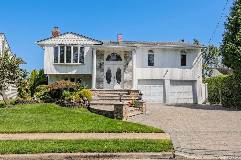 3529 Daniel Crescent, Baldwin Harbor