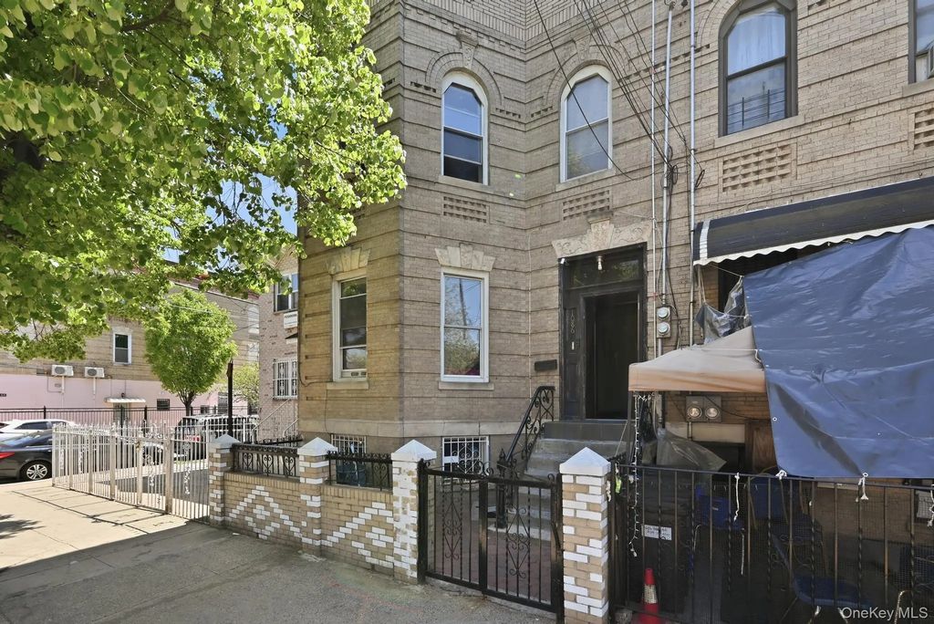 1086 Blake Avenue, Brooklyn