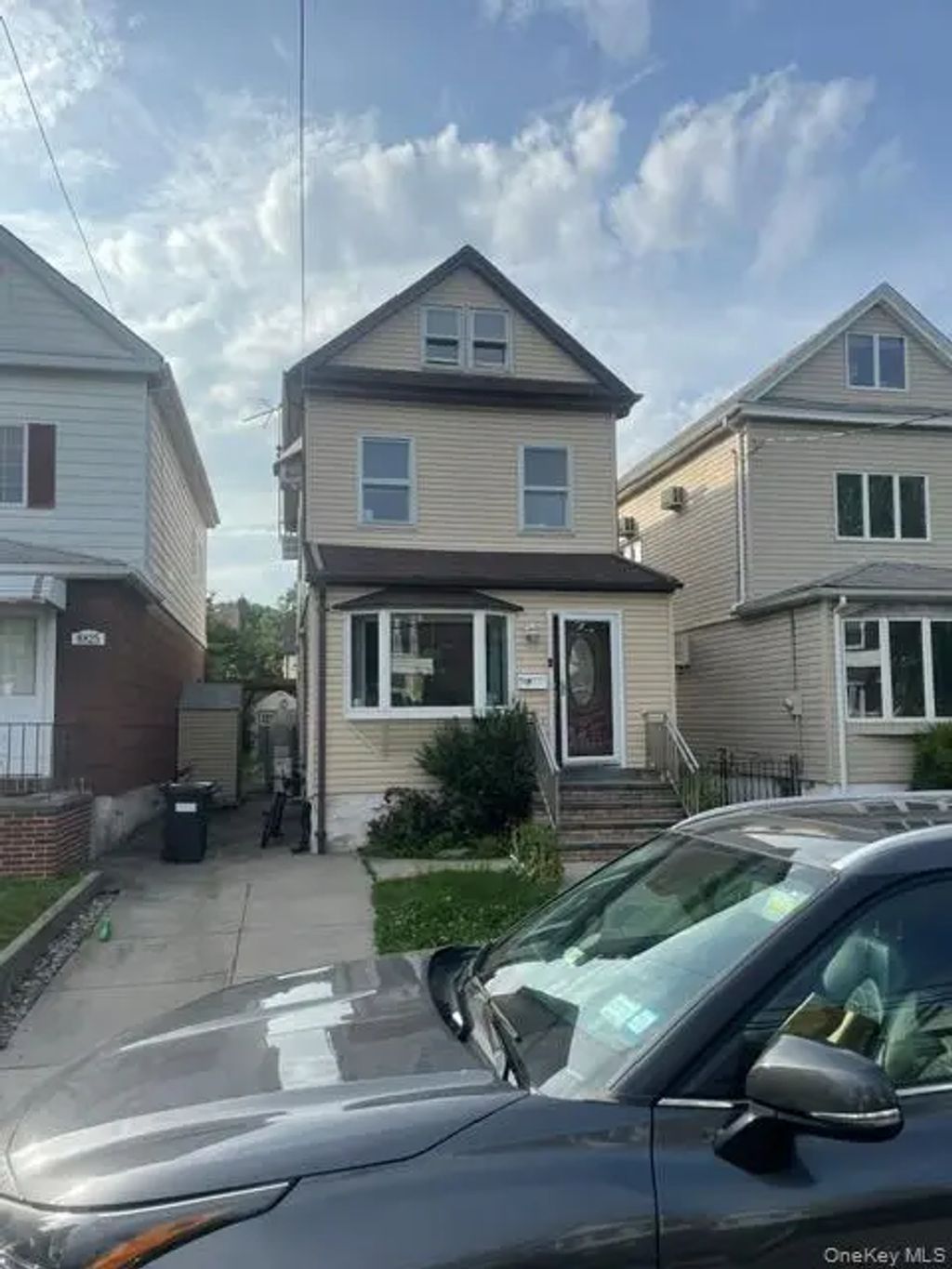 88-27 Aubery Ave., Glendale