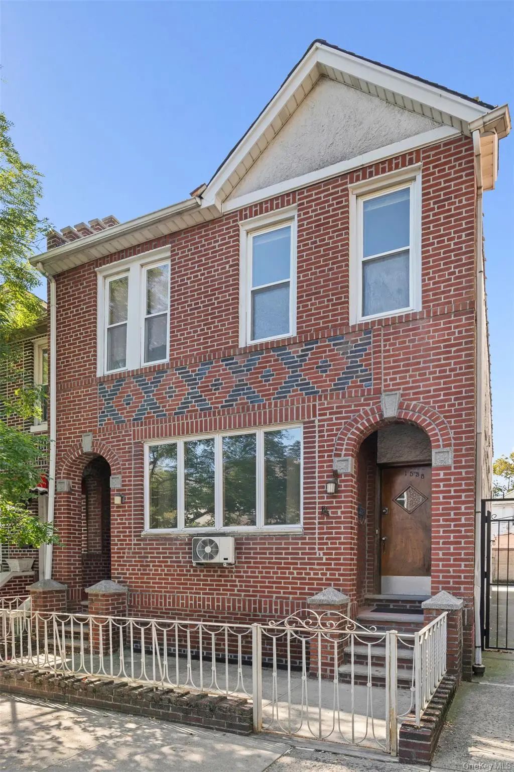 1538 W 11th Street, Brooklyn