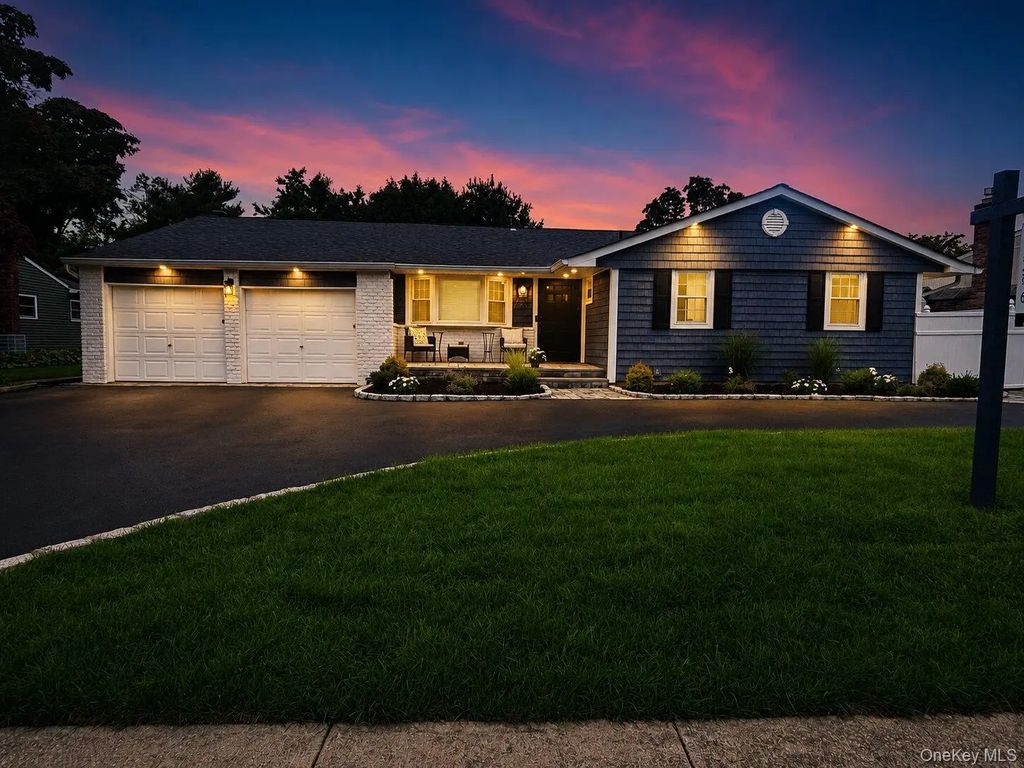 27 Osage Drive, Huntington Station