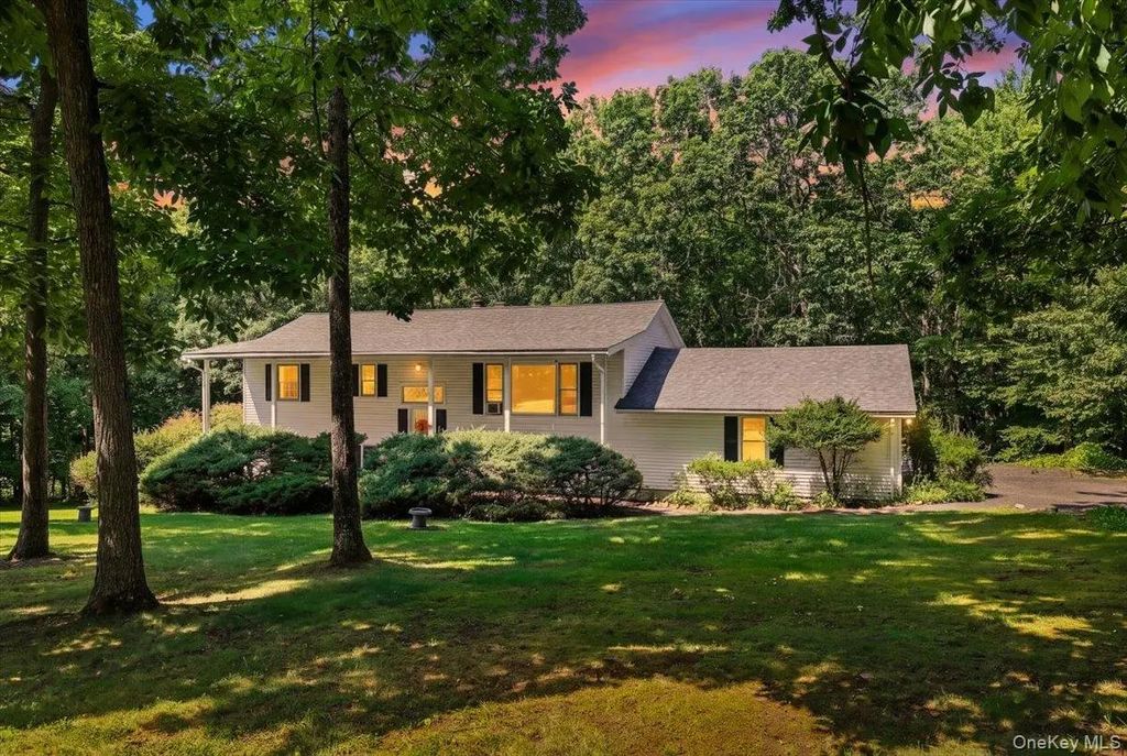1984 Greenville Turnpike, Port Jervis