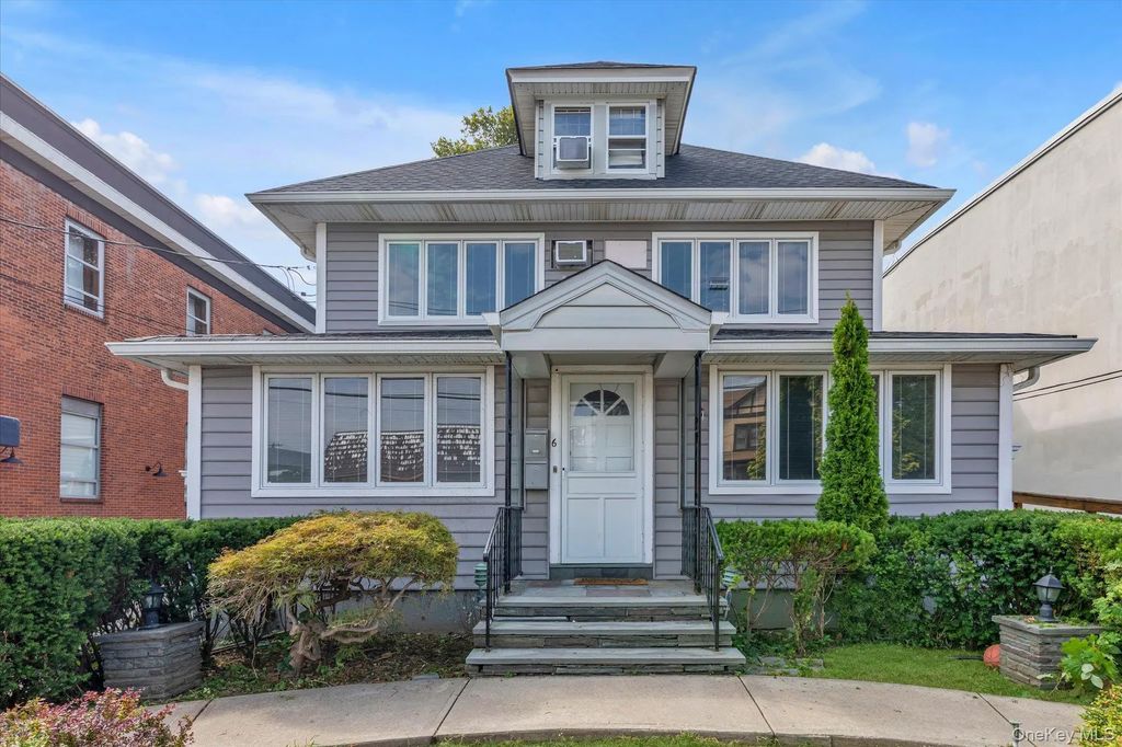 6 Franklin Avenue # Lower, Port Washington