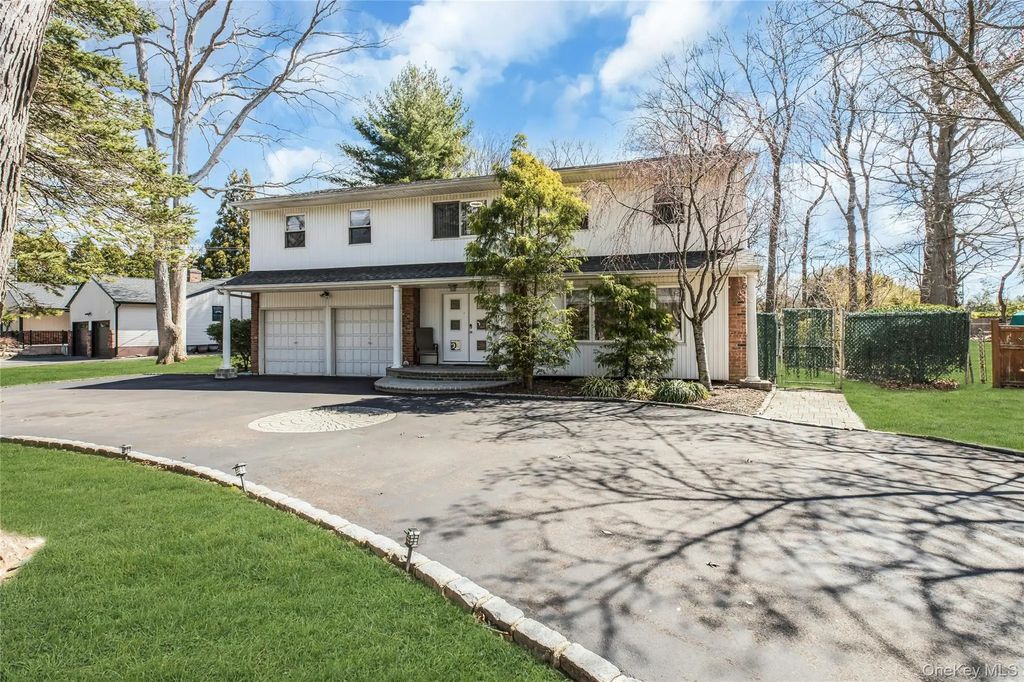 132 Washington Avenue, Plainview
