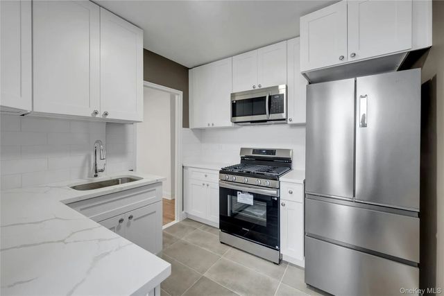Photo of Listing #1044363