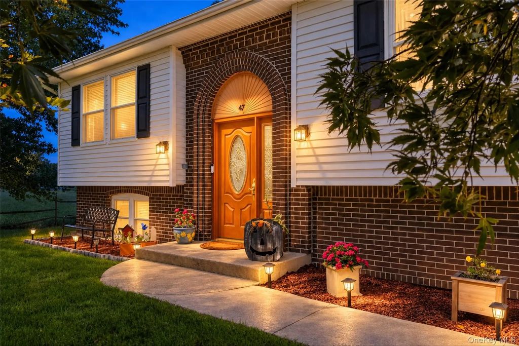 47 Stringham Road, Poughkeepsie