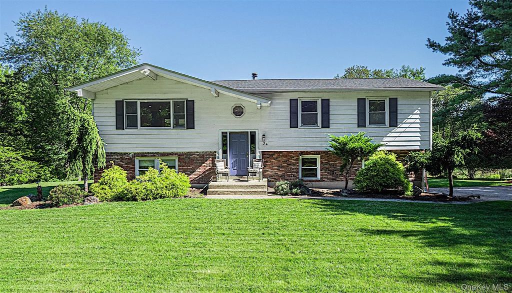34 Waterbury Road, Warwick