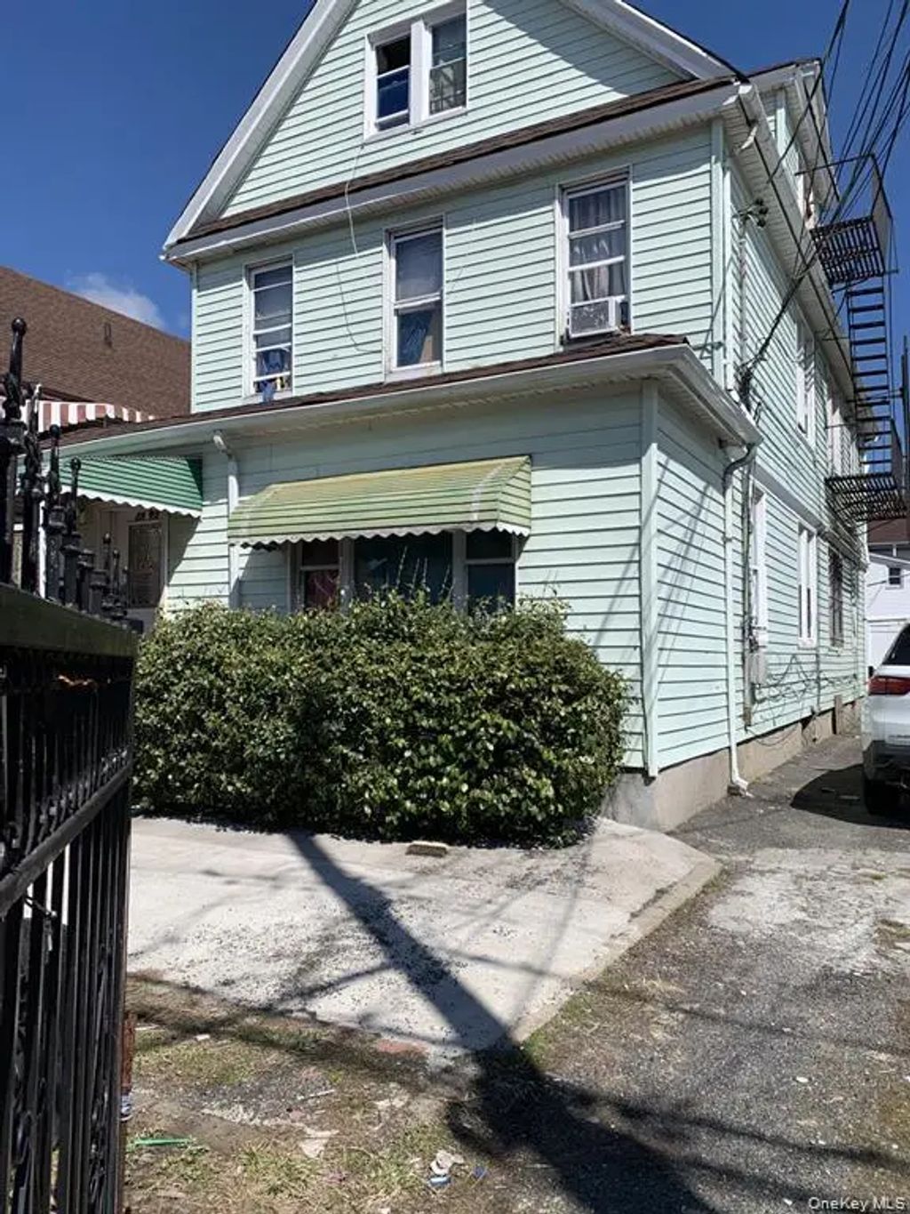 29-15 Gilmore Street, East Elmhurst