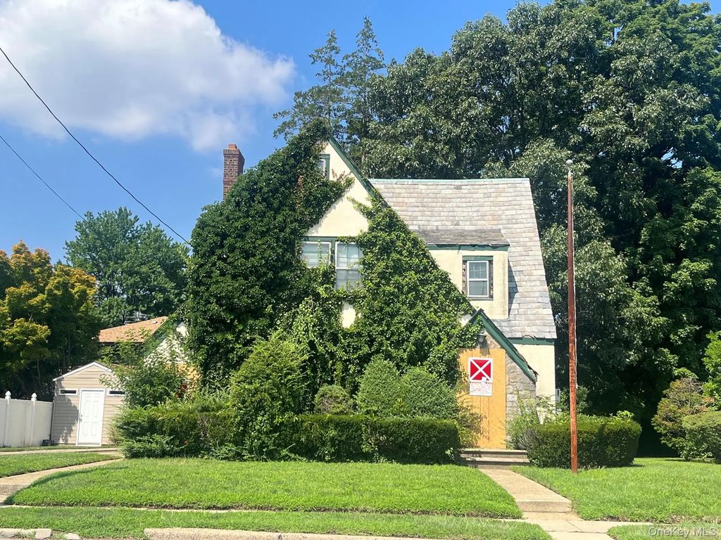 110 Rockaway Parkway, Valley Stream