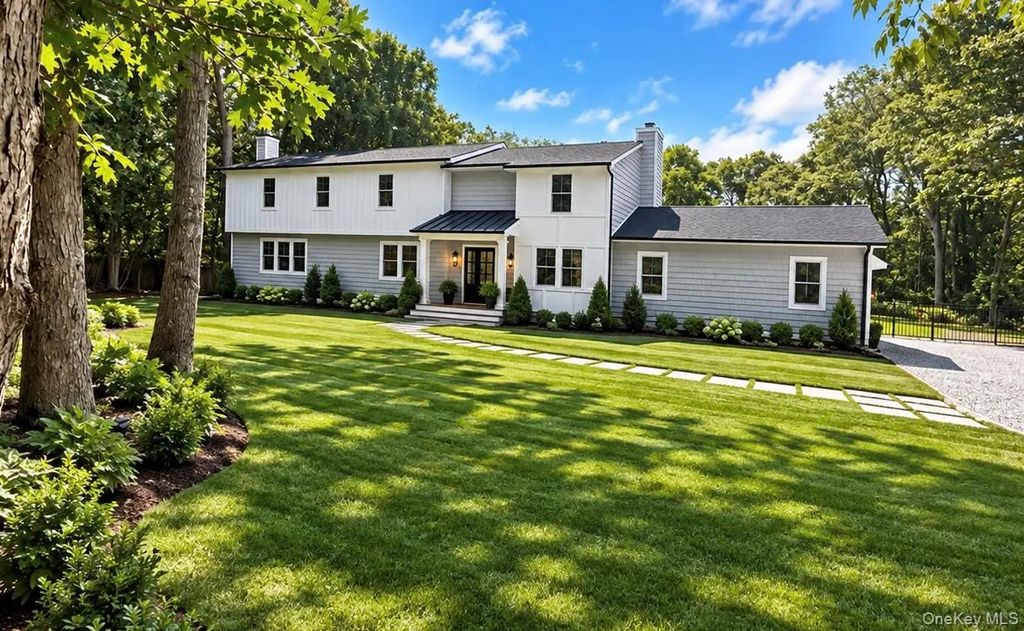 8 Hidden Path, Quogue