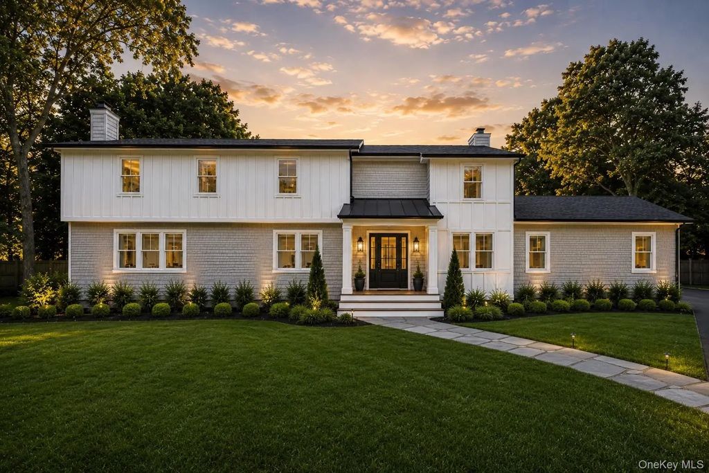 8 Hidden Path, Quogue