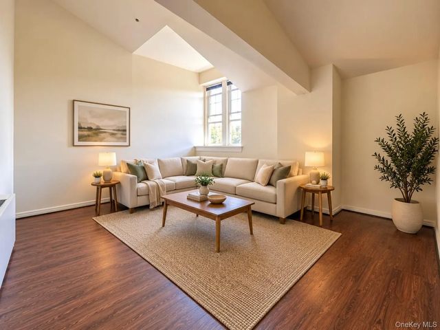 Photo of Listing #1044447