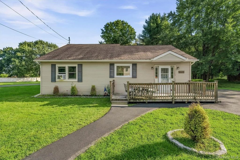 21 Midway Drive, Monroe