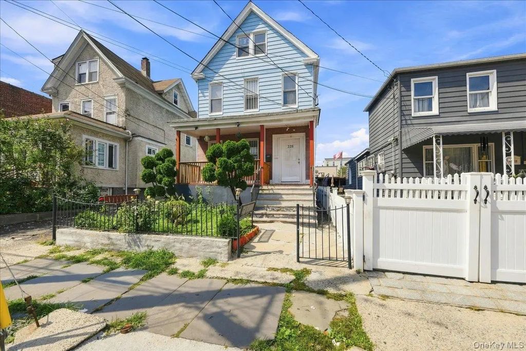 228 N 5th Avenue, Mount Vernon