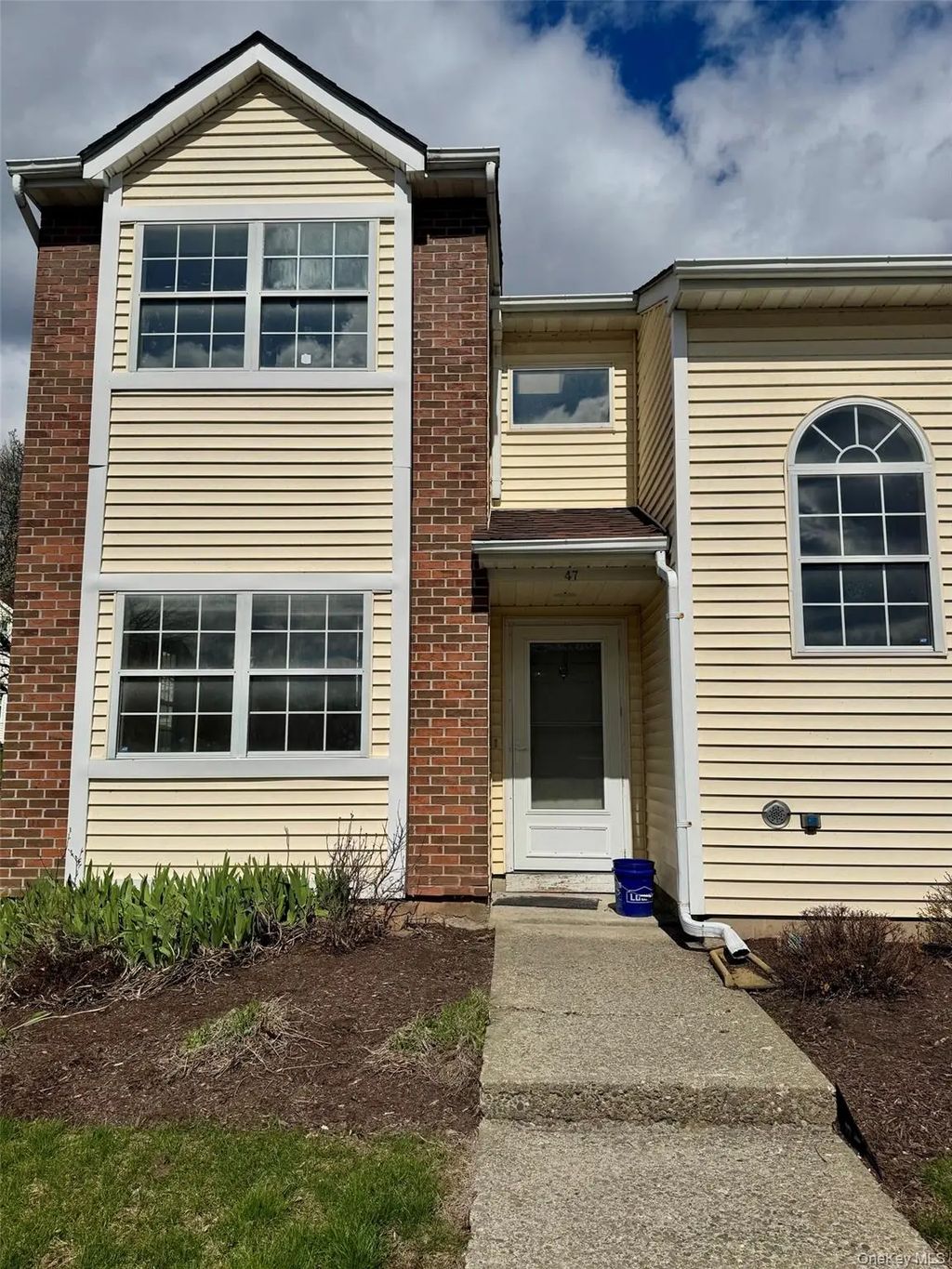 47 Brick Pond Road, Middletown