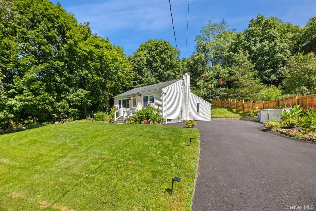 1 Mountain View Road, Cortlandt Manor