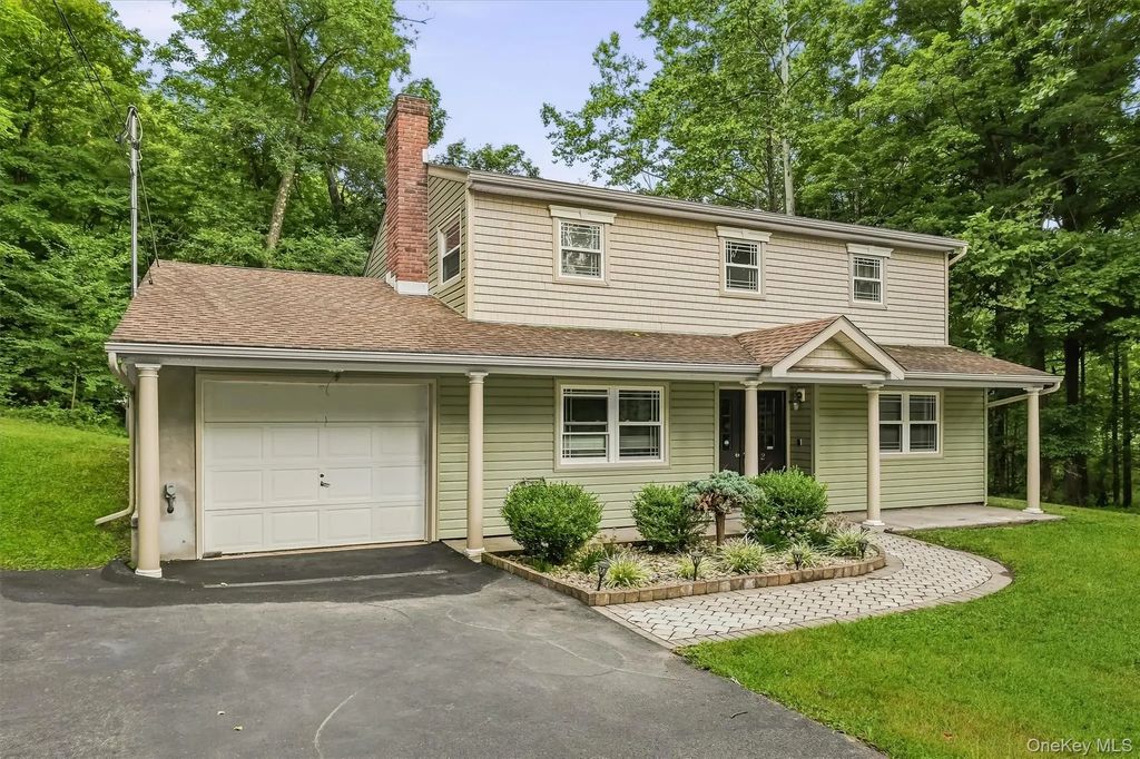 2 Lilac Hill Road, New Windsor