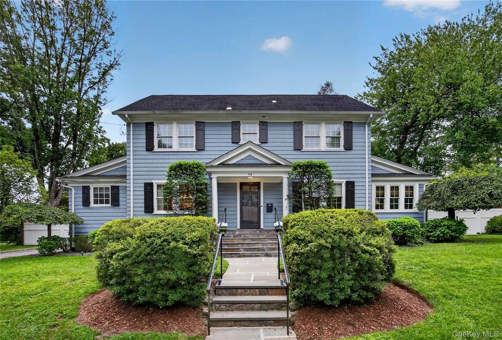 26 Brookside Circle, Bronxville