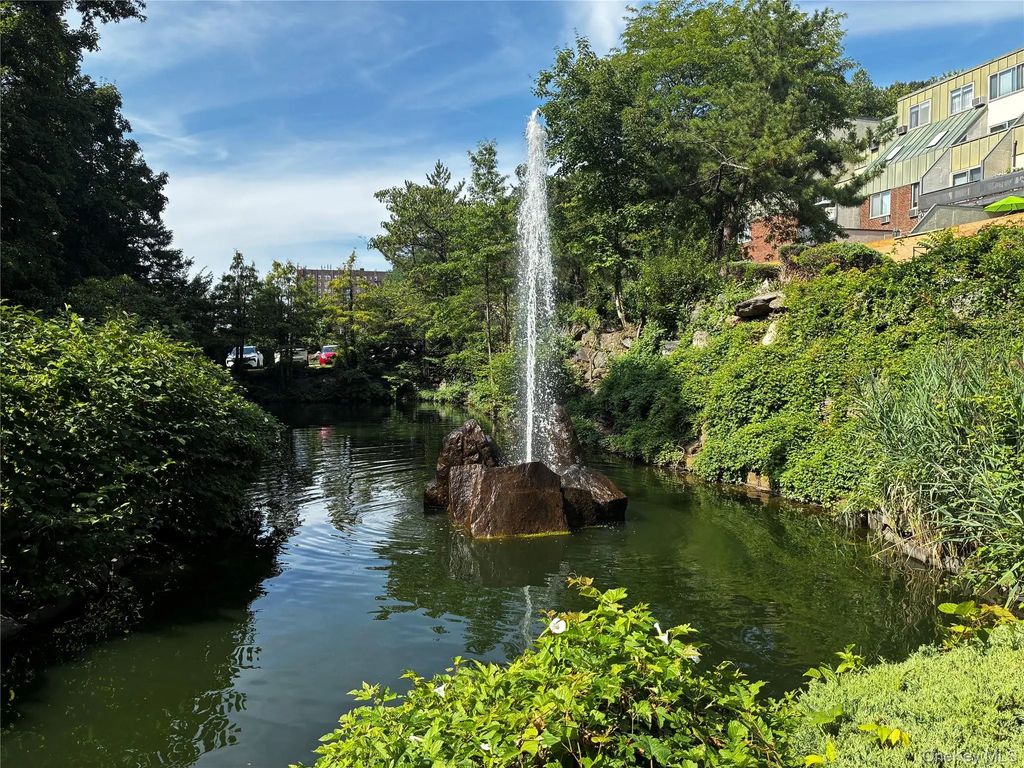 2 Fountain Lane # 1l, Scarsdale