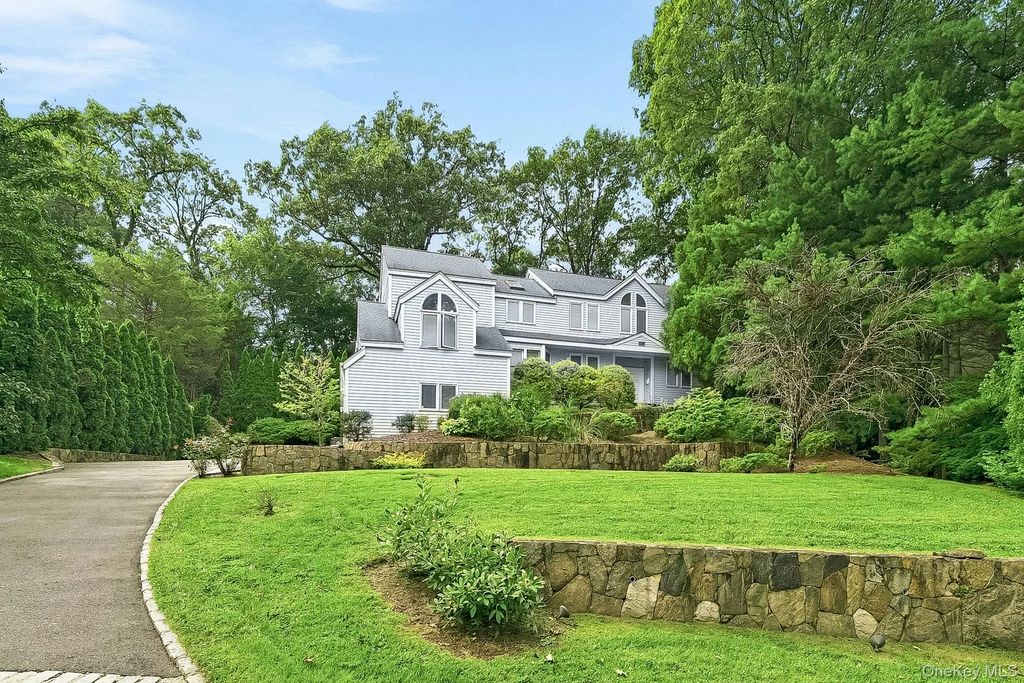 35 Highridge Road, Hartsdale