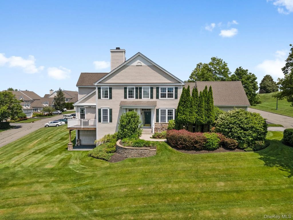 1 Pinehurst Circle, Monroe
