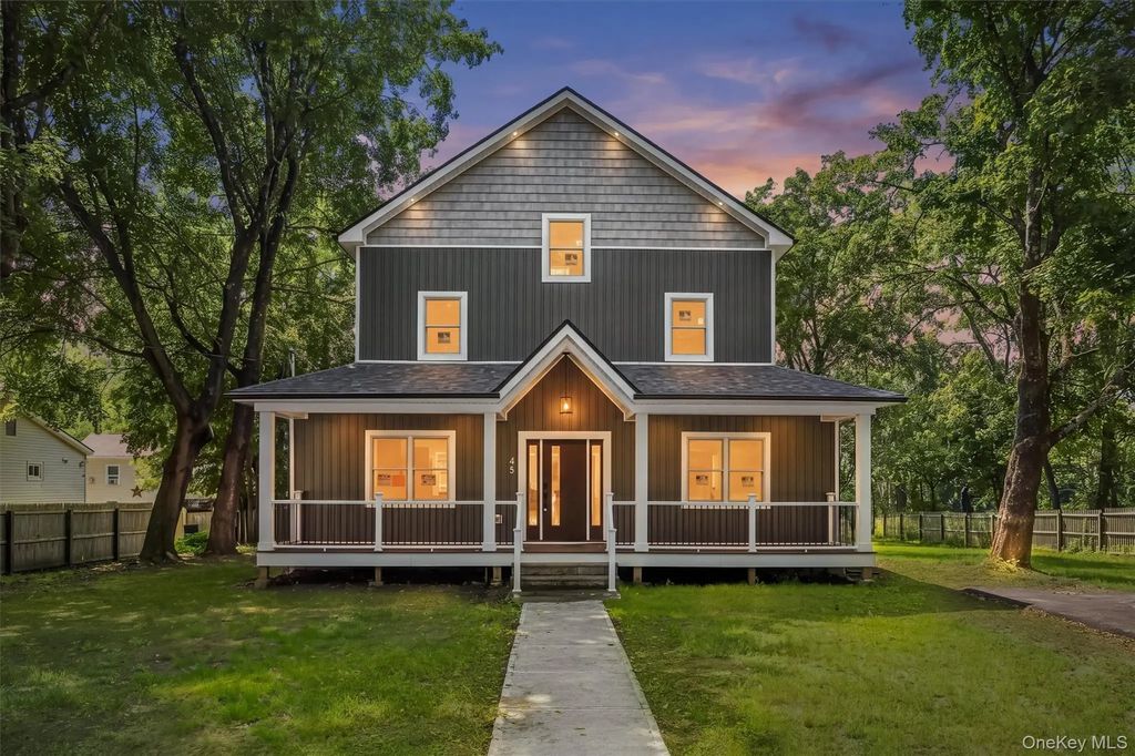 45 Main Street, Sparrowbush