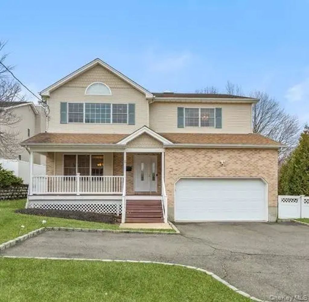 1 Fairway Drive, Old Bethpage